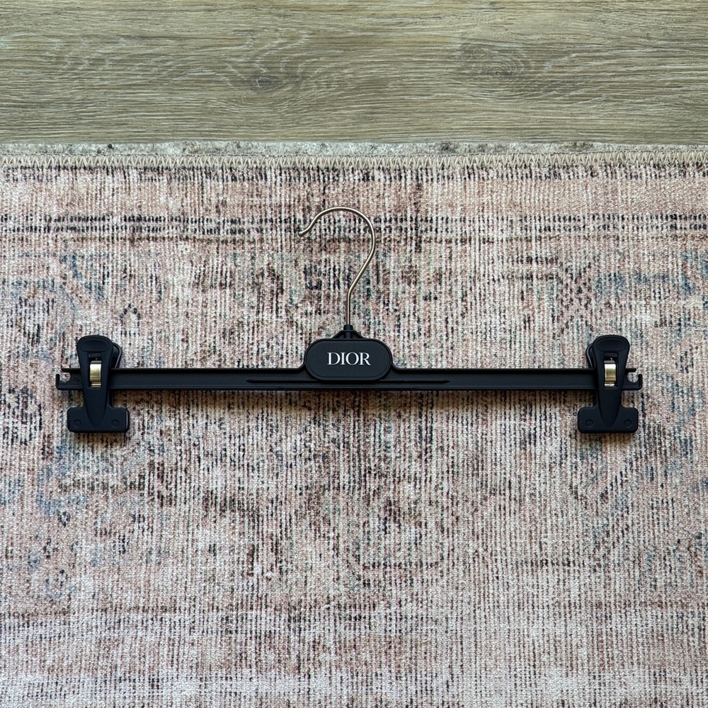 Dior Hanger